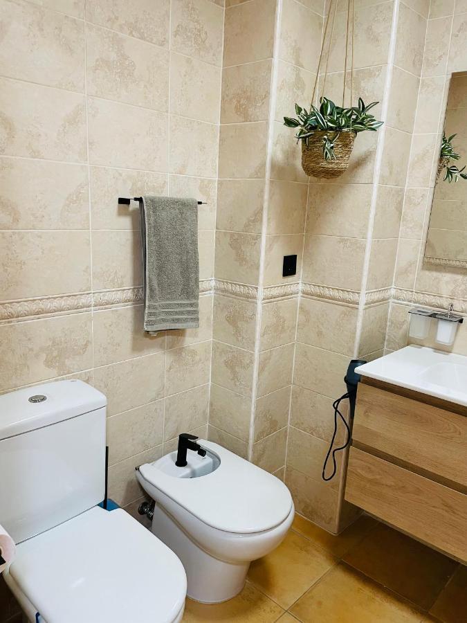 Schoene Mit Pool Und Terrasse. Appartement Dénia