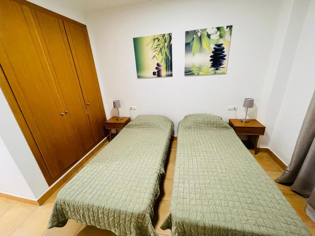 Apartment Schoene Mit Pool Und Terrasse. *